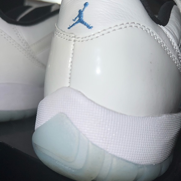 Size 11 - Picture 5 of 15